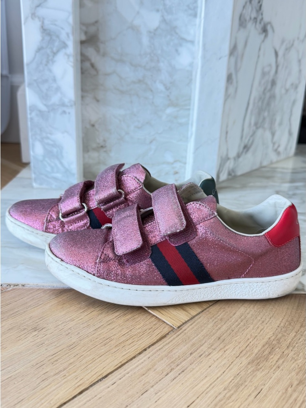 Gucci Pink Glitter Kids Velcro Sneakers with Navy & Red Stripe - Picture 3 of 5